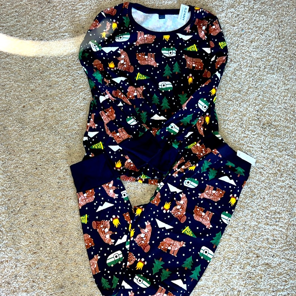 Matching pajama set, lodge bear camping set